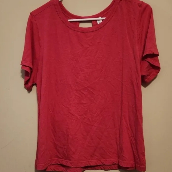 Keyhole Back T-shirt - Picture 1 of 3